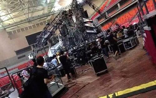 南昌舞台倒塌爆料视频最新,悲剧瞬间,现场惊心动魄! 第2张 南昌舞台倒塌爆料视频最新,悲剧瞬间,现场惊心动魄! 第2张